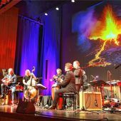 Tanz der Vulkane zu Lava-Bildern