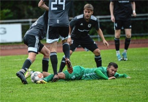 Schafft der Sportbund die Wende? Momentan ist der SBR, wie hier Fikret Jahic, am Boden der Tabelle.Foto Ruprecht