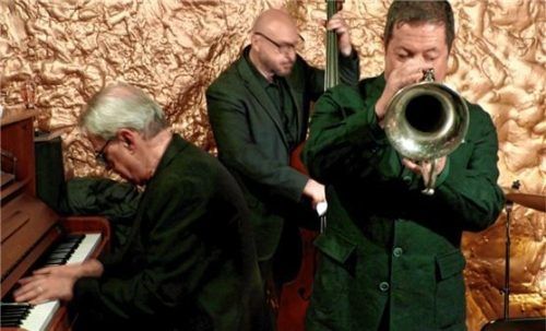 Trompeter Jim Rotondi sorgte mit Pianist David Hazeltine, Bassist Aldo Zonino und Schlagzeuger Bernd Reiter (nicht im Bild) für heiße Club-Atmosphäre. Foto Cercil