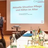 Die Pflege braucht neue Strukturen