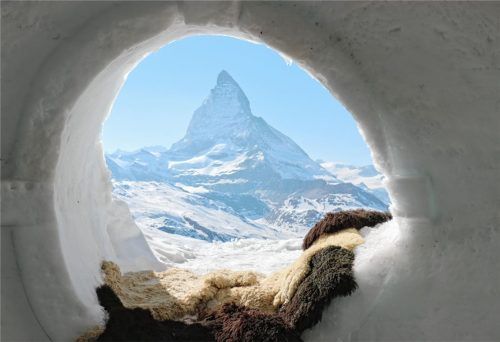 Wer im Igludorf in seiner Suite erwacht, hat bereits morgens das Matterhorn im Blick. Fotos kurt sohnemann
