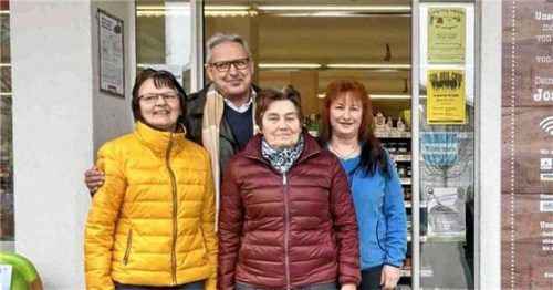 Auch sie spendeten: (von links) Johanna Weingartner, Uwe Merklein, Margarethe Aringer und Barbara Kern. Foto re