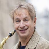 Ingolf Lück lernte Saxofon zu spielen