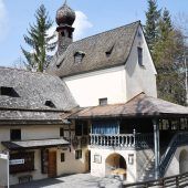 Schwestern begrüßt