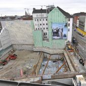 Der Glaswürfel am Hauptbahnhof