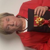 Helmut Schleich als Angela Merkel