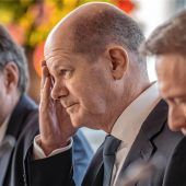 Entscheidung über Fachleute hinweg