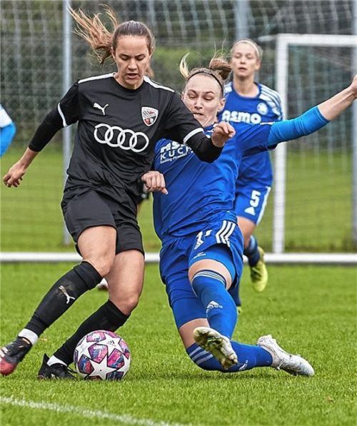 Das Hinspiel gegen Ingolstadt konnten Lena Grabmeier (rechts) und Bad Aiblings Damen noch gewinnen, im Rückspiel ging man aber leer aus.Foto Dirk Habermann