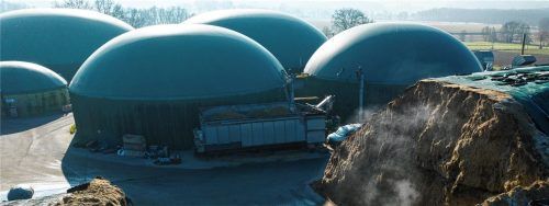 Der größte Teil des im Landkreis Traunstein erzeugten Biogases wird derzeit noch direkt am Entstehungsort verstromt. Foto dpa