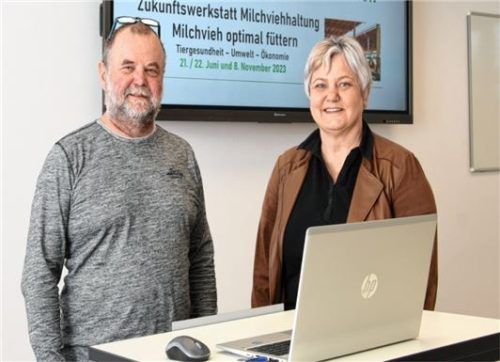 Der neue Schulleiter Dr. Bernhard Hübner und Behördenleiterin Angela Vaas sind gespannt, wie gut die erste Zukunftswerkstatt der LandwirtschaftsAkademie Töging ankommt. Foto fund