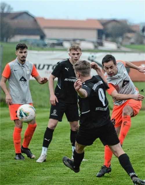 Der SV Ostermünchen musste am Wochenende eine Heimniederlage gegen Srbija München einstecken. Am Mittwoch geht es für den SVO bereits im Nachholduell gegen den TSV Dorfen weiter.Foto Franz Ruprecht