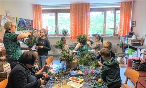 Die Kinder des Nußdorfer Obst- und Gartenbauvereins werkeln fleißig vor Ostern. Foto steffenhagen