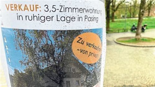 Inserat an einem Laternenpfahl in München-Schwanthaler Höhe. Foto Bodo-Klaus Eidmann