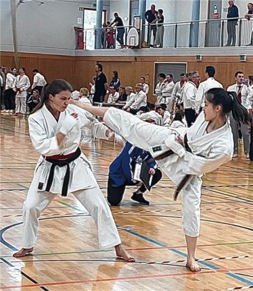Julia Krause (rechts) holte bei den bayerischen Meisterschaften eine Bronze- und eine Goldmedaille.Foto Aenne Krause