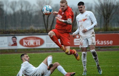 Maxi Pichler und der SV Bruckmühl übersprangen auch die Hürde Forstinning mit einem Heimerfolg.Foto Franz Ruprecht