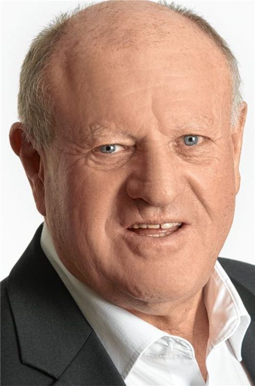 Möchte seinen Posten aufgeben: Bürgermeister Christian Glas hat Antrag auf Dienstunfähigkeit aus gesundheitlichen Gründen gestellt. Foto re