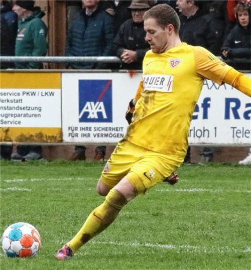 Nach vier Spielen ohne Gegentreffer musste Daniel Maus wieder den Ball aus dem Netz holen.Foto Buchholz