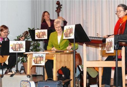 Sie führten musikalisch durch die Welt: (von links) Sabine Werner, Heidi Martl, Brigitte Buckl und Heidi Ilgenfritz. Foto RAINER W. JANKA