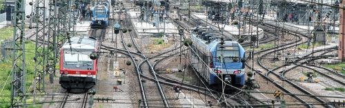 Unübersichtliche Lage: Wenn mehr Güterverkehr auf die Schiene soll, könnte sich der Bahnhof Rosenheim als Flaschenhals herausstellen. Foto Reisner