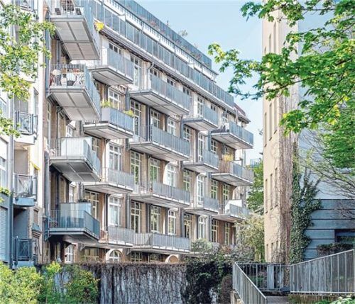 Werden oft von Hausverwaltungen betreut: Mehrparteienhäuser. Foto Zacharie Scheurer/dpa