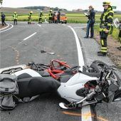 Motorradfahrer schwer verletzt