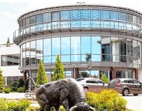 Axel Bierbach und sein Team sichteten Tausende von Unterlagen. Foto MBHK