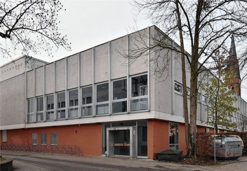 An alter Stelle soll ab 2025 das neue Schwimmbad entstehen. Foto Schlecker