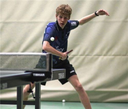 Anian Schnitzenbaumer kam am letzten Spieltag erstmals zum Einsatz, konnte Kolbermoors Niederlage aber auch nicht verhindern.Foto Gerhard Erlich