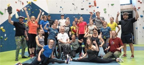 Beim „Jugendleiter-Dankeschön“ sprach der mehrfache Para-Olympiasieger Martin Braxenthaler (Mitte) über seinen Weg und seine Erfolge als Sportler mit Handicap.Foto Sanftl