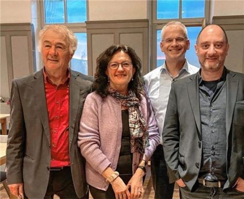 Der alte und neue Vorstand mit (von links) Albin Stieber, Ingrid Meindl-Winkler, Günter Manz und Wahlleiter sowie Veranstaltungsreferent Thomas Frank. Foto re