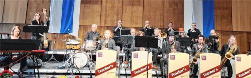 Die Bigband „Teacher’s Groove“ der Musikschule Grassau.Foto giesen