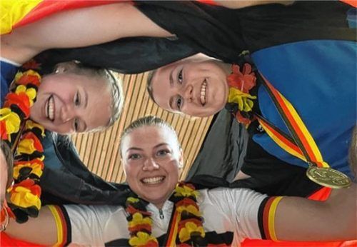 Die Medaillengewinnerinnen in der U19 (v.l.): Mina Heinritzi, Hannah Reichle und Hannah Schneider. Foto Doris Niedermeier