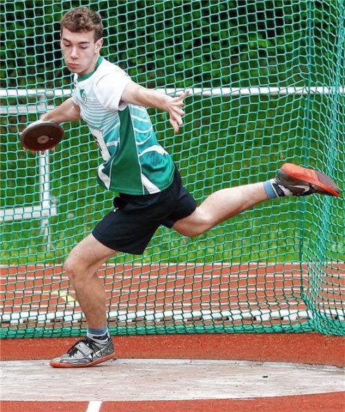 Leonhard Seidel vom SV Schloßberg-Stephanskirchen sammelte drei Podestplätze in der männlichen Jugend U18 in Ebersberg.