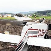 Bruchlandung in Acker bei Bad Endorf