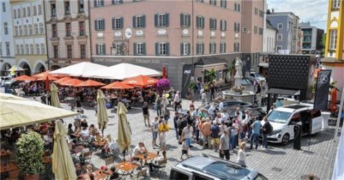 „Rosenheim in Bewegung“ bietet an verschiedenen Stellen in der Stadt Informationen zu alternativen Antrieben und Fahrzeugen.Foto City-Management