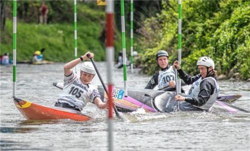 Süddeutsche Meister im Team: Marian Arnu, Elias Kuschinsky und Lukas Sommer (von links).Foto re