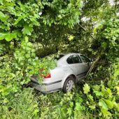 Verletzter liegt nach Unfall zwei Tage im Gebüsch