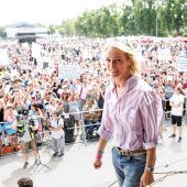 Hitzige Demo gegen Heizungsgesetz