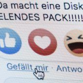 Razzien gegen Hetzer im Internet