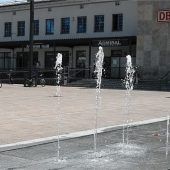 Spritziges Wasserspiel am Südtiroler Platz