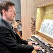 Orgelmusik in abgeklärter Ruhewie auf den Knien