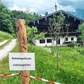 Bauernhof im Kaisertal droht in Schlucht zu stürzen