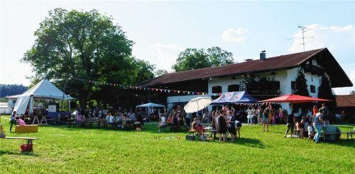 Das Hoffest beim „Tag der offenen Tür“ im Sommer vergangenen Jahres. Fotos Künstlerhof Zahn am Bach