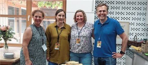 Die freiwilligen Helfer der Tauschbörse (von links) Monika Rünagel, Regina Ruhland, Alexandra Scherer und Markus Zipfel.Foto  Riedl