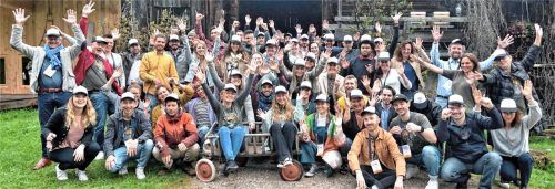 Die Teilnehmer aus dem Alpenraum beim zweiten Start-up-Camp „Alpine Connects“: Visionäre und Macher vereinten ihre Kräfte. Foto dimitrov