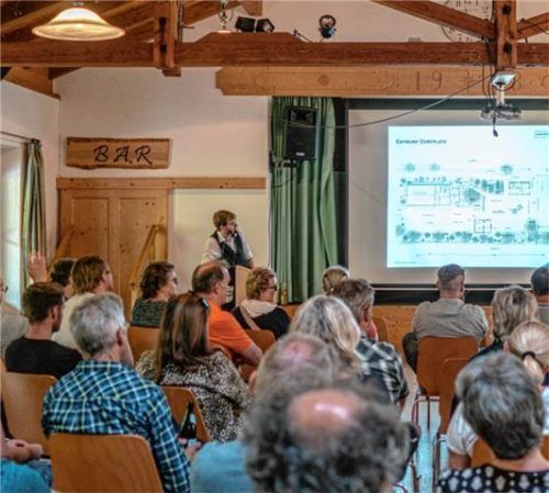 Gut zwei Jahre Planung stecken im Entwurf für die neue Ortsmitte von Achenmühle, den Gemeinde und überwiegende Zahl der Bürger für gelungen halten.