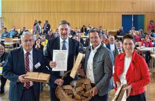 Heizen mit Holz muss möglich bleiben – dafür startete der BBV jetzt eine Unterschriftenaktion. Foto bbv