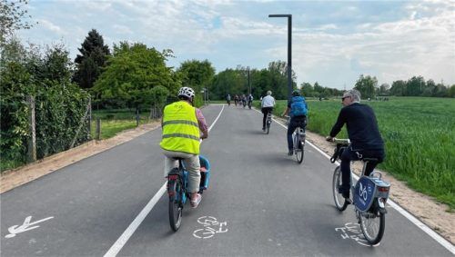 Mancherorts existieren sie schon: die Radschnellwege, hier von Frankfurt am Main nach Darmstadt.Foto re