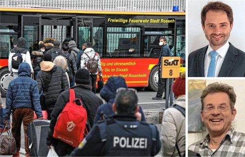 Roland Zeddies (unten), Vorsitzender des AfD-Ortsverbandes Mangfalltal/Bad Aibling hat Feldkirchen-Westerhams Bürgermeister Johannes Zistl (oben) Intransparenz beim Thema Unterbringung von Flüchtlingen – hier die Ankunft von Geflüchteten in Rosenheim kurz nach dem Ausbruch des Ukraine-Kriegs – vorgeworfen. Foto dpa/ re