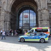 Syrer verletzt drei Polizisten